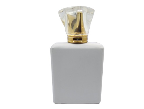 50ml-ivory-white-perfume-bottle-with-acrylic-gold-cap