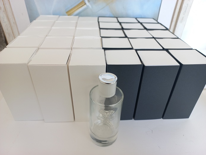 Completed order with this box