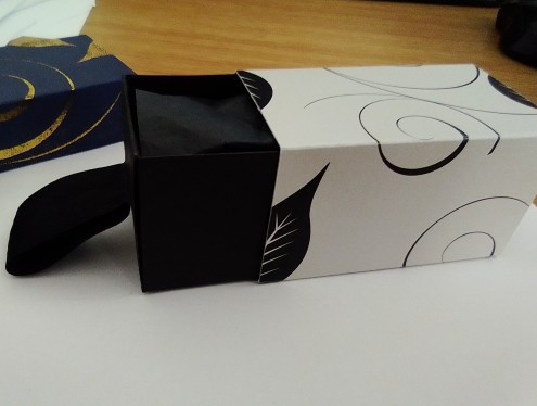 custom printed perfume box 2